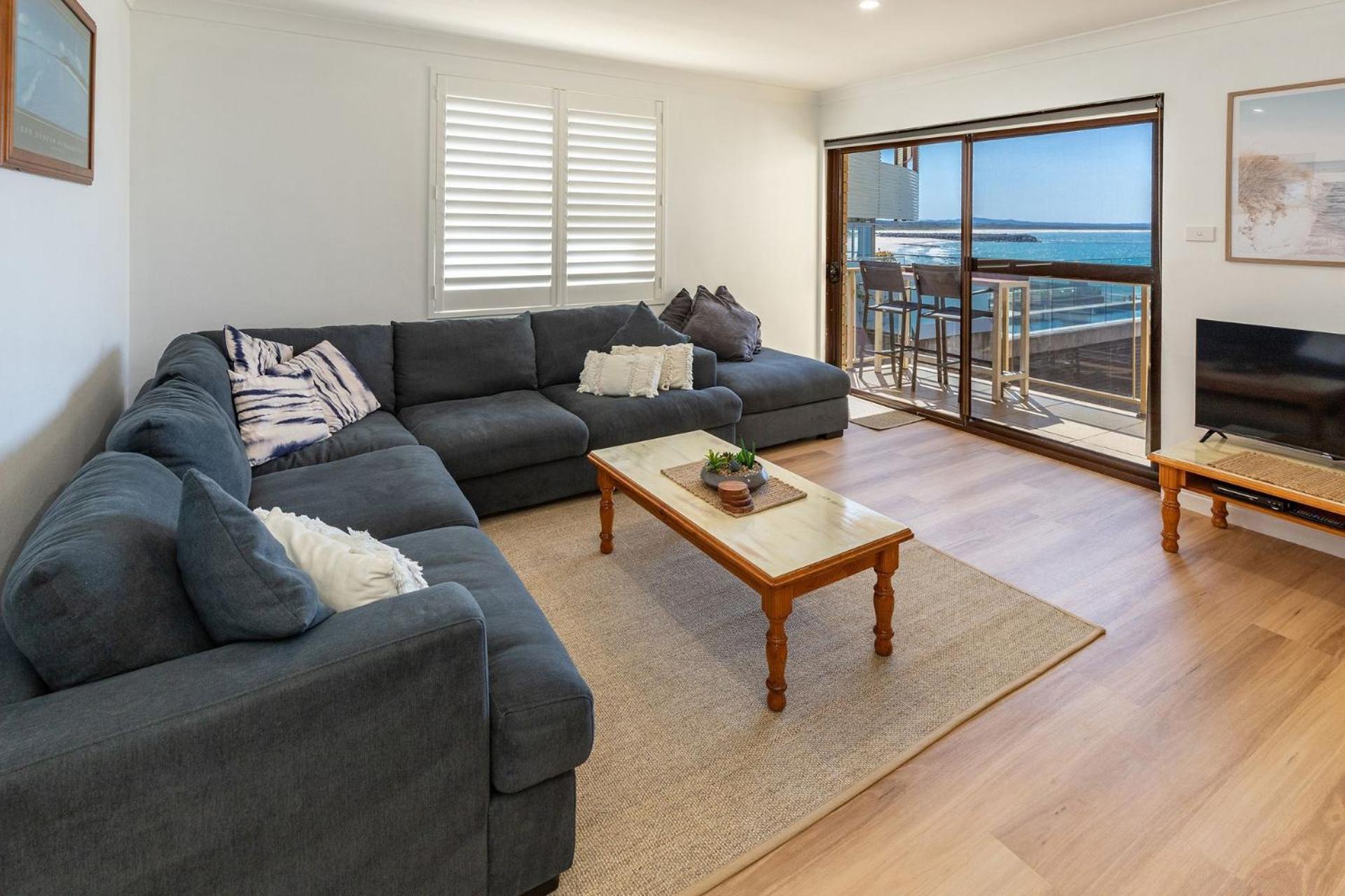 Hibiscus Court 5 Apartment *